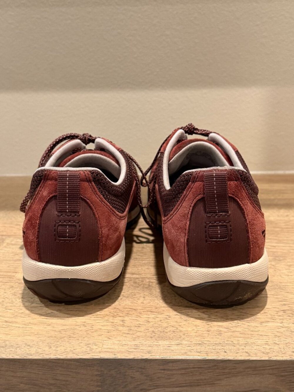 Dansko Waterproof Vibram Hiking Shoes Burgundy Brown Women's Size 40 US 9.5 - Picture 5 of 9